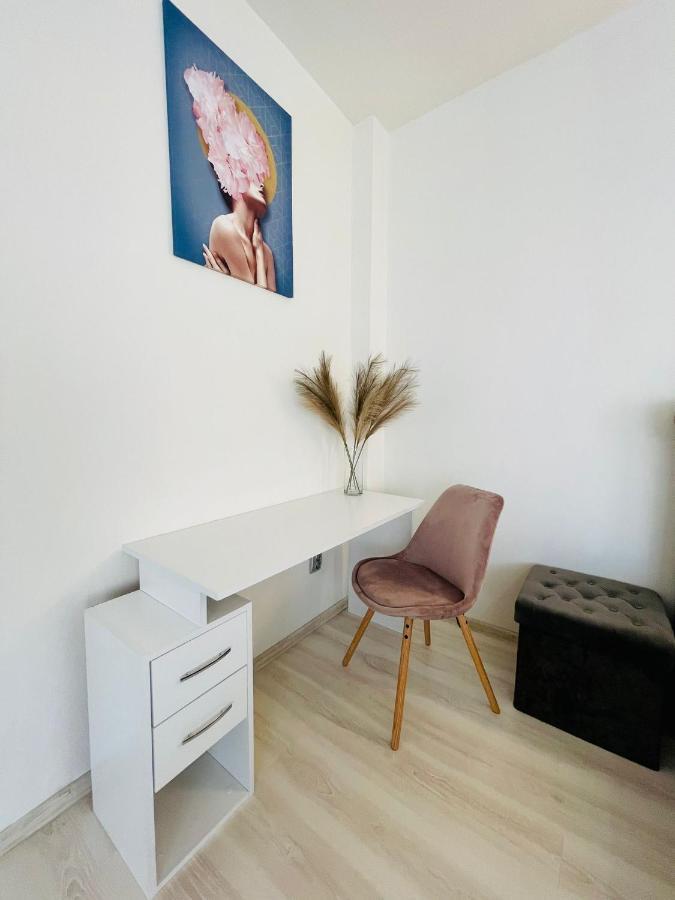 Panoramic Studio Apartment คลูจ-นาโปกา ภายนอก รูปภาพ