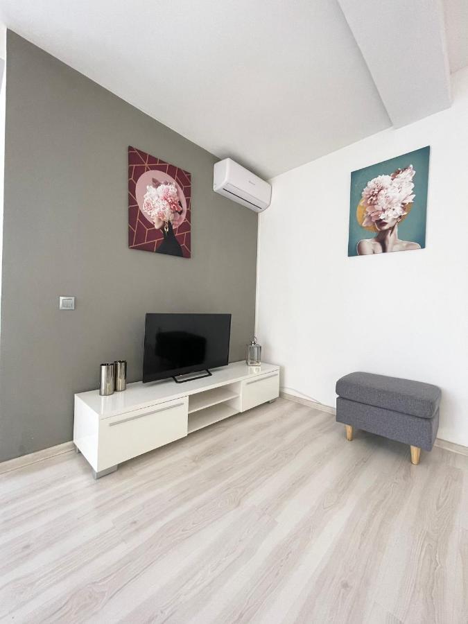 Panoramic Studio Apartment คลูจ-นาโปกา ภายนอก รูปภาพ