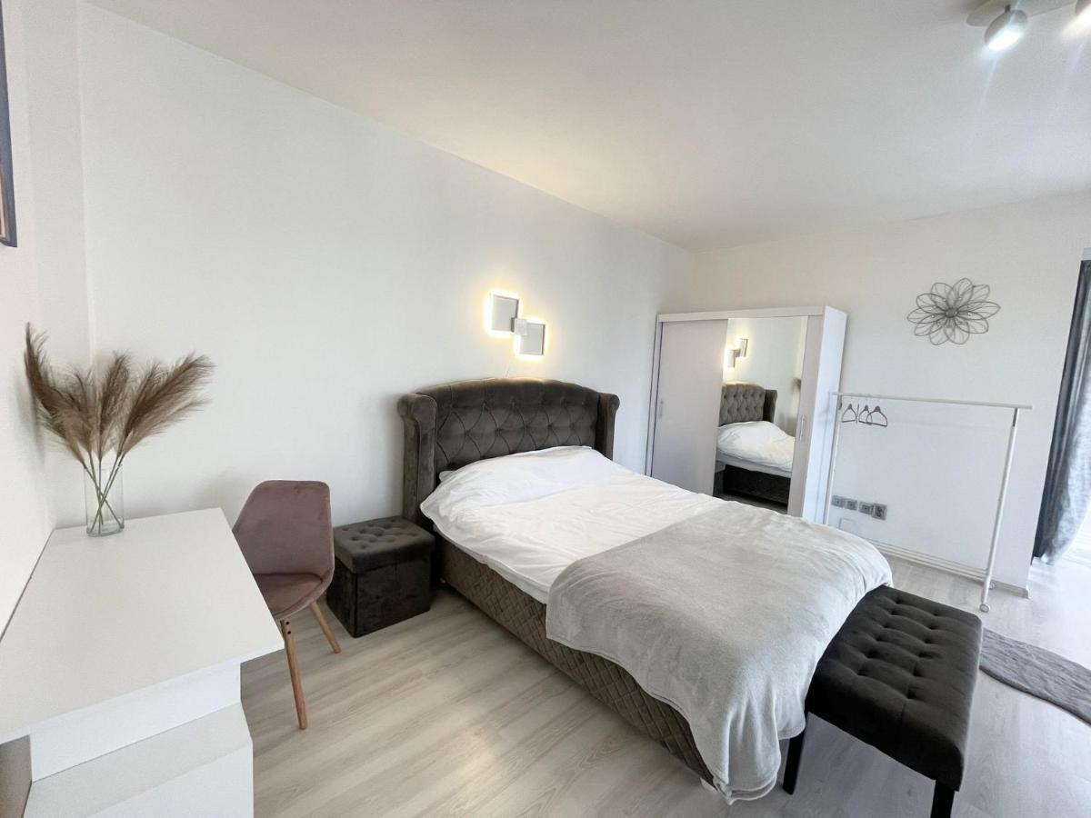 Panoramic Studio Apartment คลูจ-นาโปกา ภายนอก รูปภาพ